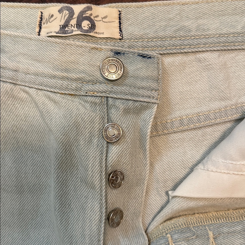 WE THE FREE  Distressed Straight Leg Jeans